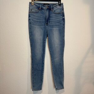 Judy Blue High Rise Skinny Fit Medium Wash Stretch Skinny Jean Size 5/27 Ankle